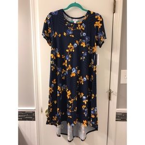 NWT Lularoe Carly.